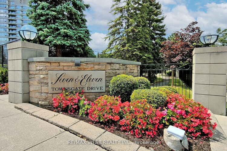 7 Townsgate Dr, Vaughan, Ontario, Crestwood-Springfarm-Yorkhill