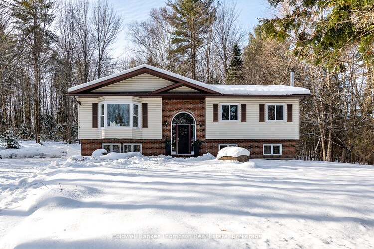 556 South Waseosa Lake Rd, Huntsville, Ontario, Chaffey