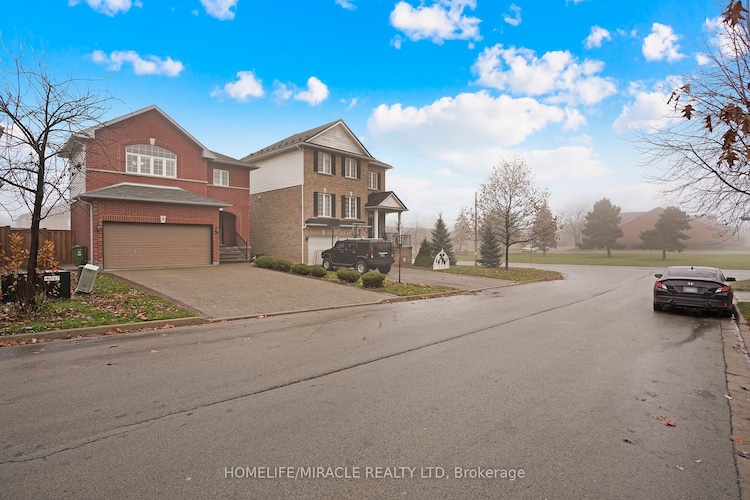 8 Meadow Wood Cres, Hamilton, Ontario, Stoney Creek Mountain