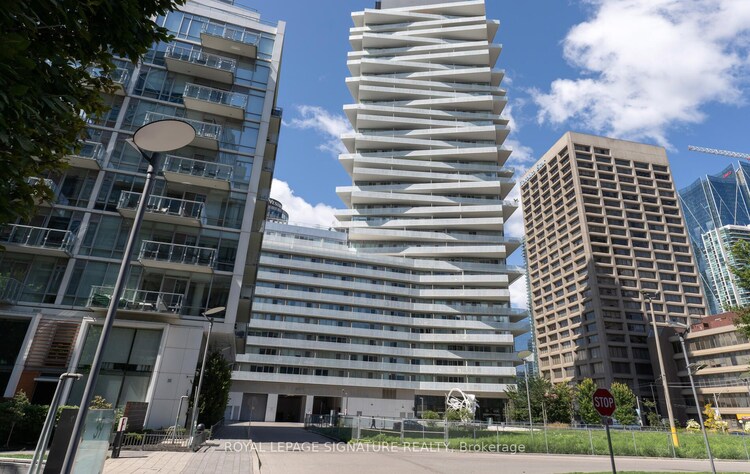 15 Queens Quay E, Toronto, Ontario, Waterfront Communities C1