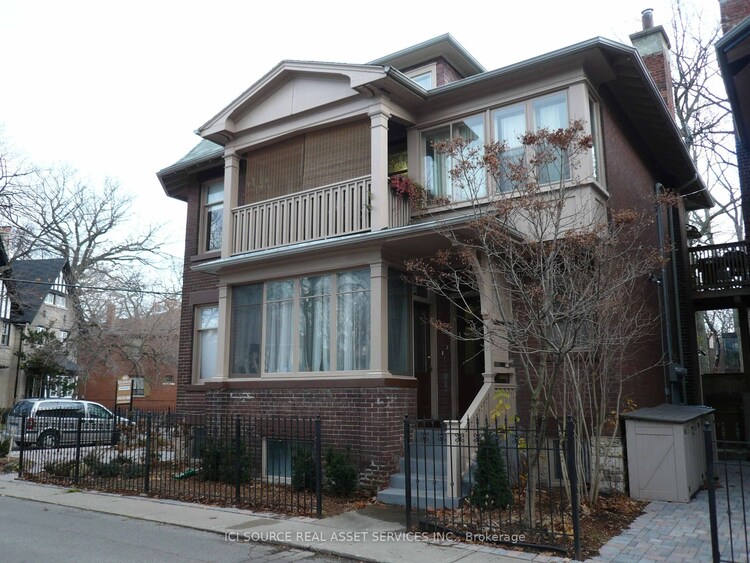 45 A Benlamond Ave, Toronto, Ontario, East End-Danforth