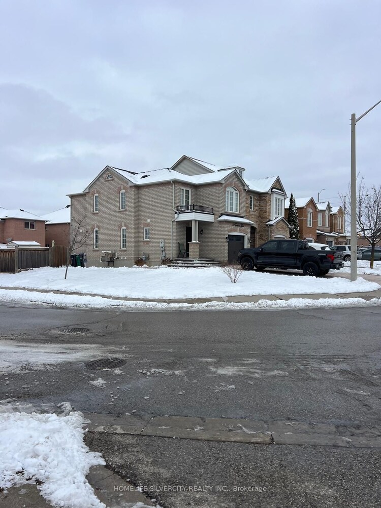 10 Eastview Gate, Brampton, Ontario, Bram East