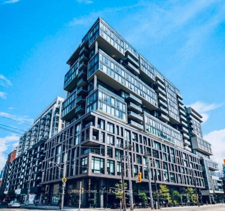 111 Bathurst St, Toronto, Ontario, Waterfront Communities C1