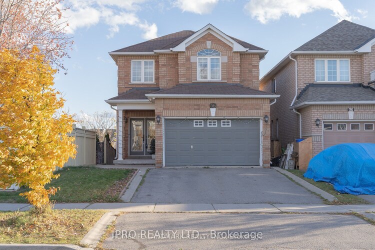 66 Lindenshire Ave, Vaughan, Ontario, Maple