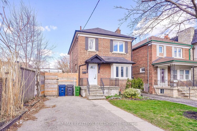 216 Brooke Ave, Toronto, Ontario, Bedford Park-Nortown