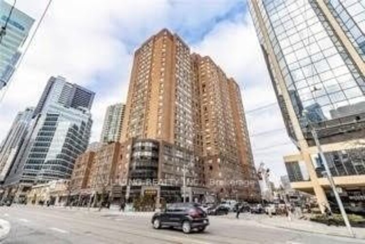 633 Bay St, Toronto, Ontario, Bay Street Corridor