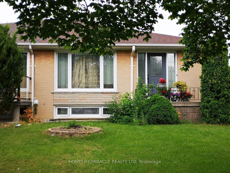 272 Elmhurst Dr, Toronto, Ontario, Rexdale-Kipling