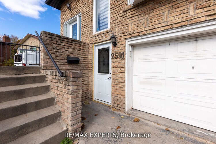 2591 Kingsberry Cres, Mississauga, Ontario, Cooksville