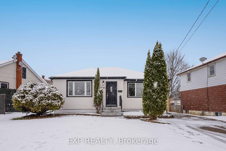 6133 Collins Dr, Niagara Falls, Ontario, 217 - Arad/Fallsview