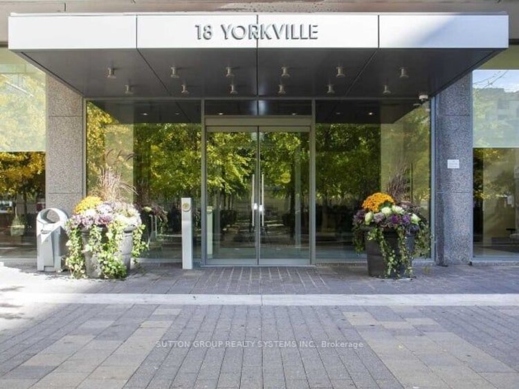 18 Yorkville Ave, Toronto, Ontario, Annex