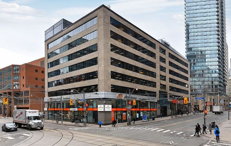 800 Bay St, Toronto, Ontario, Bay Street Corridor