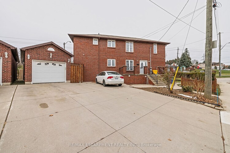 107 Horning Dr, Hamilton, Ontario, Fessenden