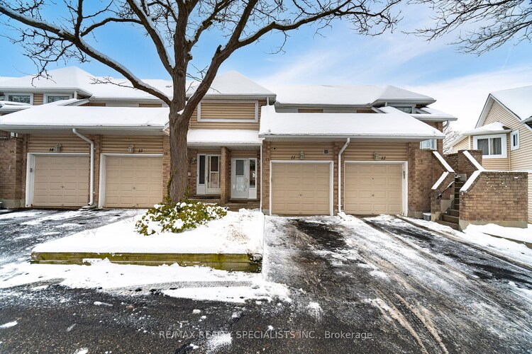 205 Highland Cres, Kitchener, Ontario, 