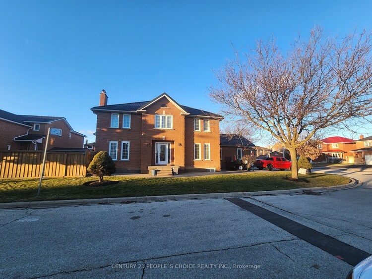 48 Cinrickbar Dr, Toronto, Ontario, West Humber-Clairville