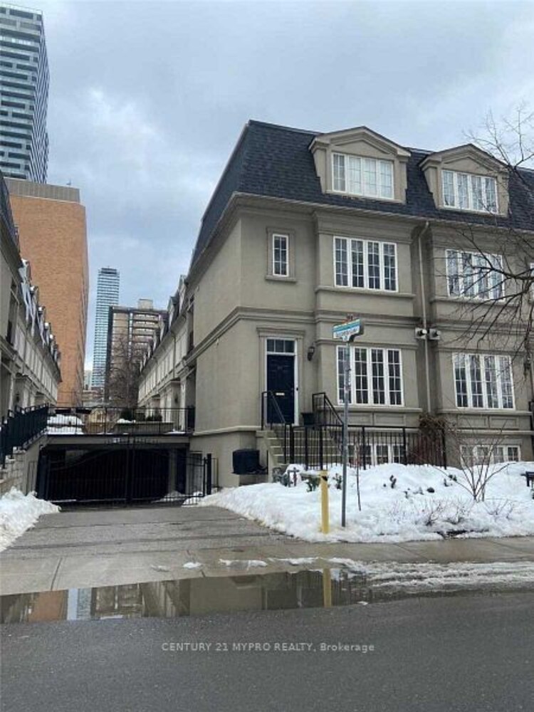 15 Luscombe Lane, Toronto, Ontario, Church-Yonge Corridor