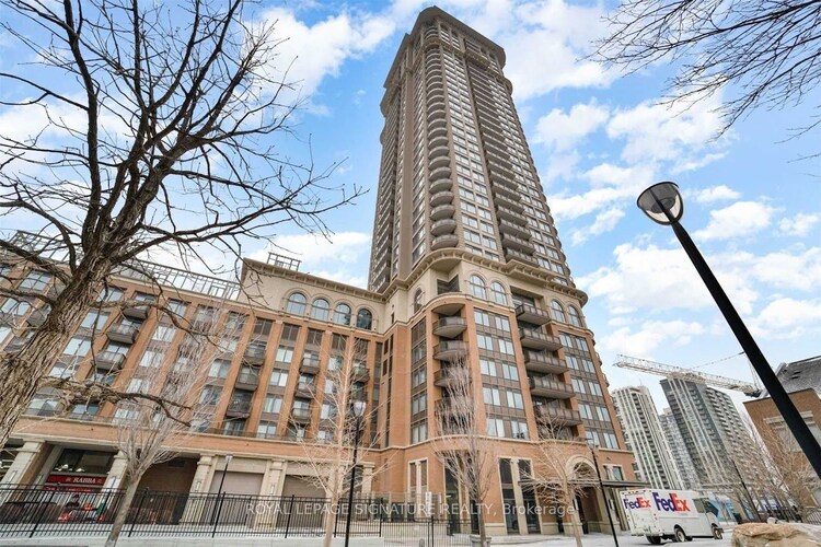 385 Prince Of Wales Dr, Mississauga, Ontario, City Centre