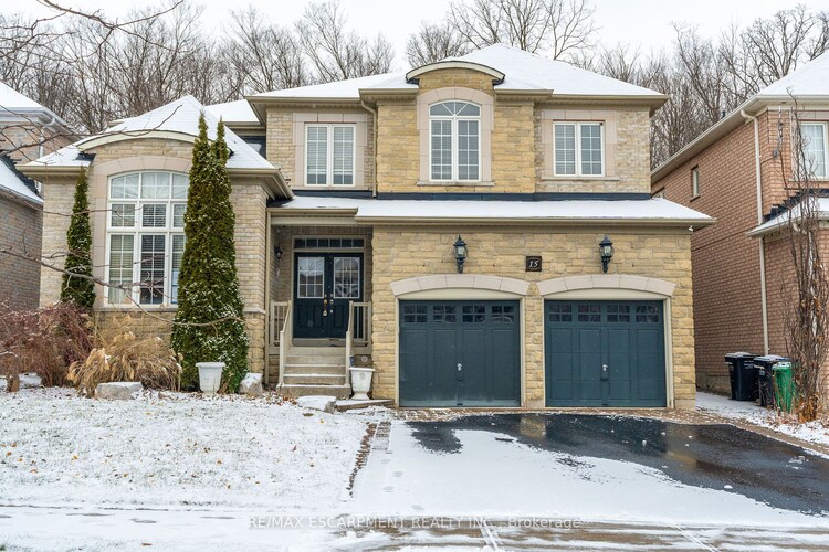 15 Hellyer Ave, Brampton, Ontario, Bram West