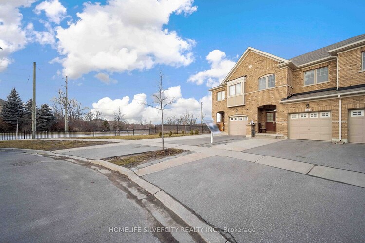 98 Davenfield Circ, Brampton, Ontario, Bram East