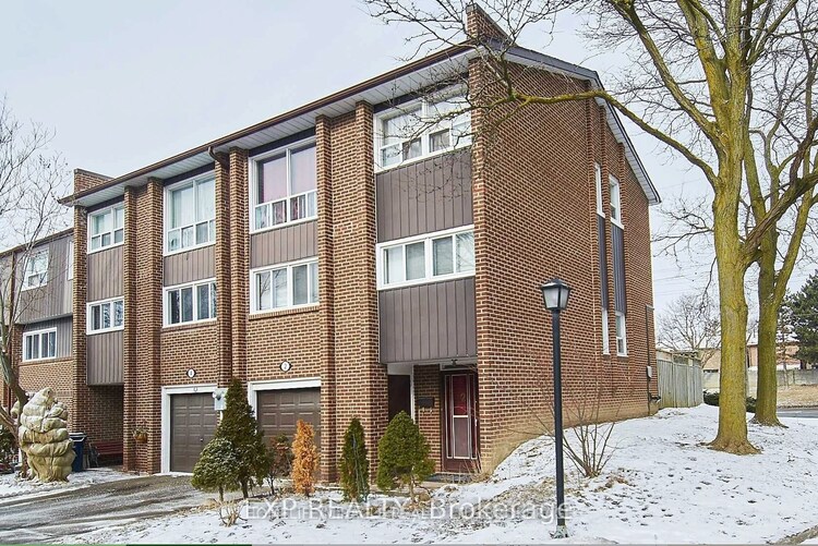 2 Dove Hawkway Way, Toronto, Ontario, Westminster-Branson