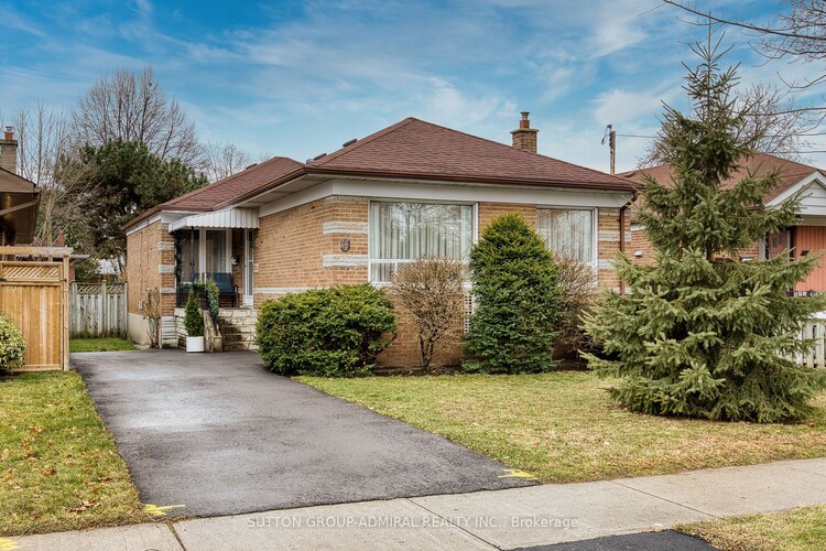 11 Velma Dr, Toronto, Ontario, Stonegate-Queensway