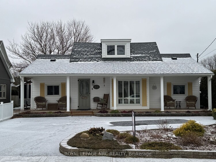 13 Graham Ave W, St. Catharines, Ontario, 438 - Port Dalhousie