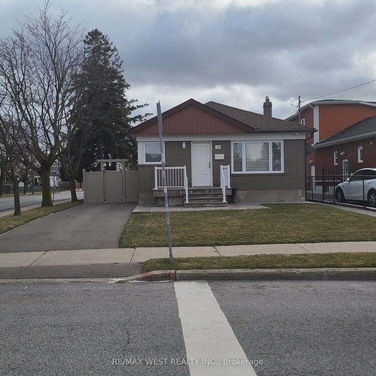 133 Katherine Rd, Toronto, Ontario, Downsview-Roding-CFB