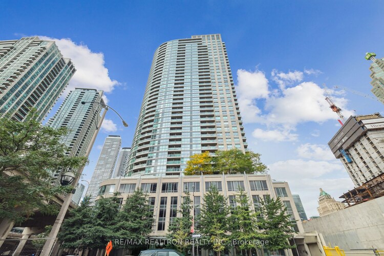 18 Yonge St, Toronto, Ontario, Waterfront Communities C1