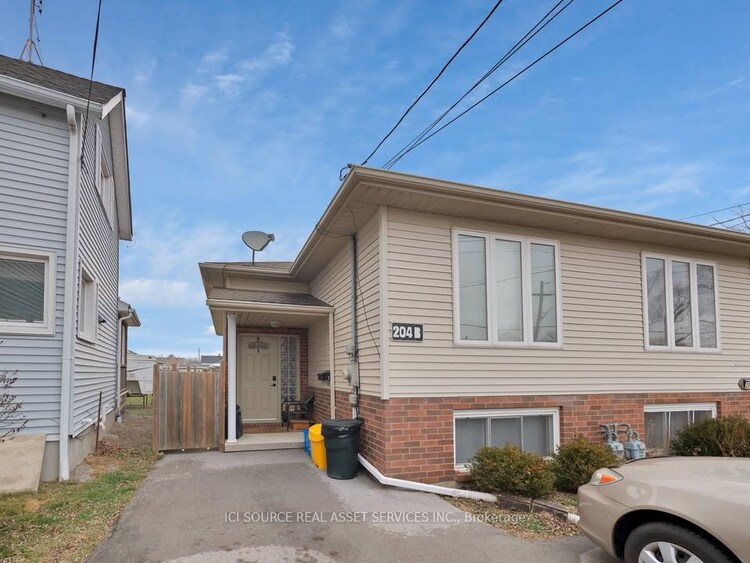 204B Oakdale Ave, St. Catharines, Ontario, 456 - Oakdale