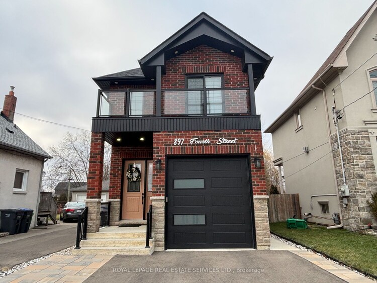 897 Fourth St, Mississauga, Ontario, Lakeview