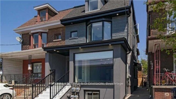 657 Manning Ave, Toronto, Ontario, Palmerston-Little Italy