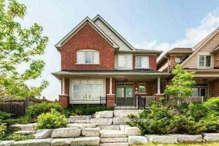 100 Thomas St, Mississauga, Ontario, Streetsville