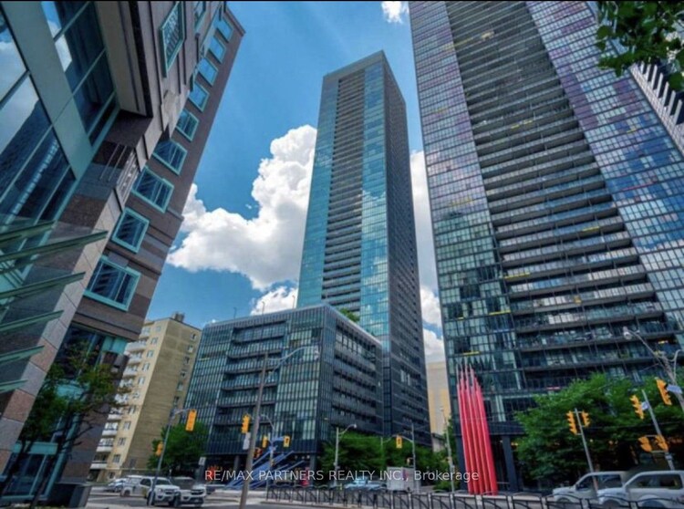 101 Charles St E, Toronto, Ontario, Church-Yonge Corridor