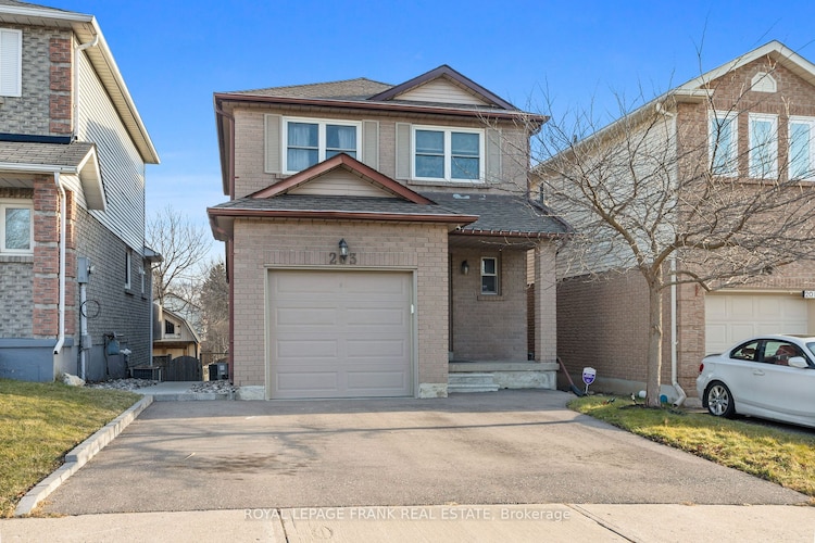 203 Lichen Cres, Oshawa, Ontario, McLaughlin