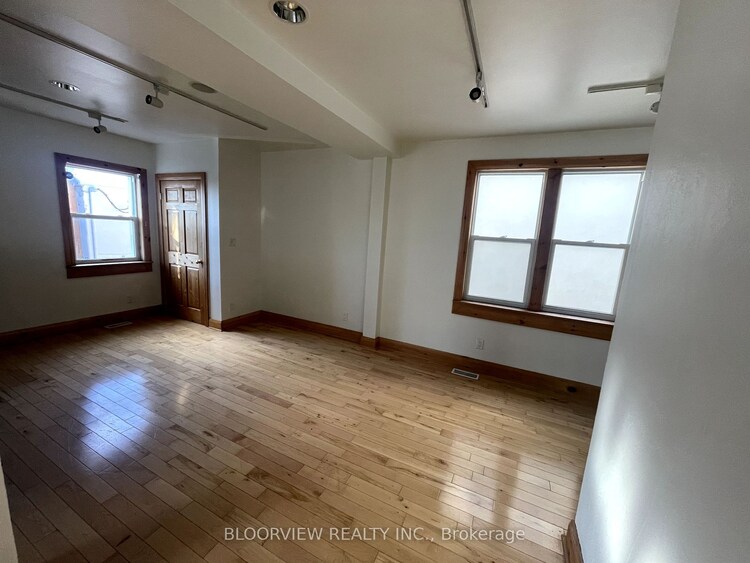 19118 Centre St E, East Gwillimbury, Ontario, Mt Albert