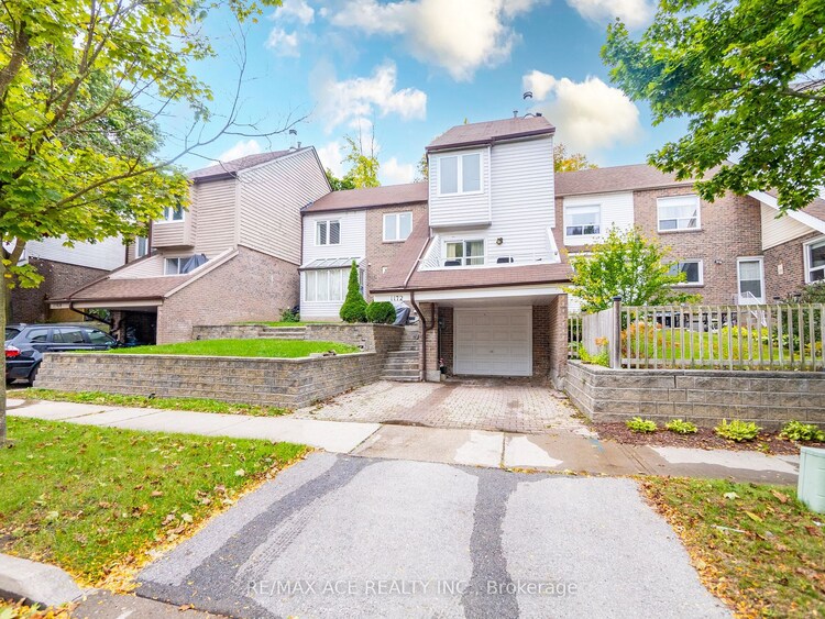 1172 Kos Blvd, Mississauga, Ontario, Lorne Park