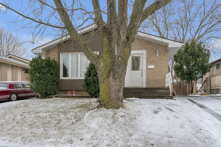 9 Rockford Pl, Kingston, Ontario, East of Sir John A. Blvd