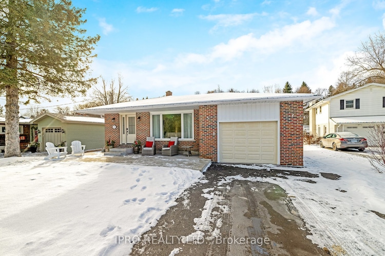 107 Ontario St, Halton Hills, Ontario, Georgetown