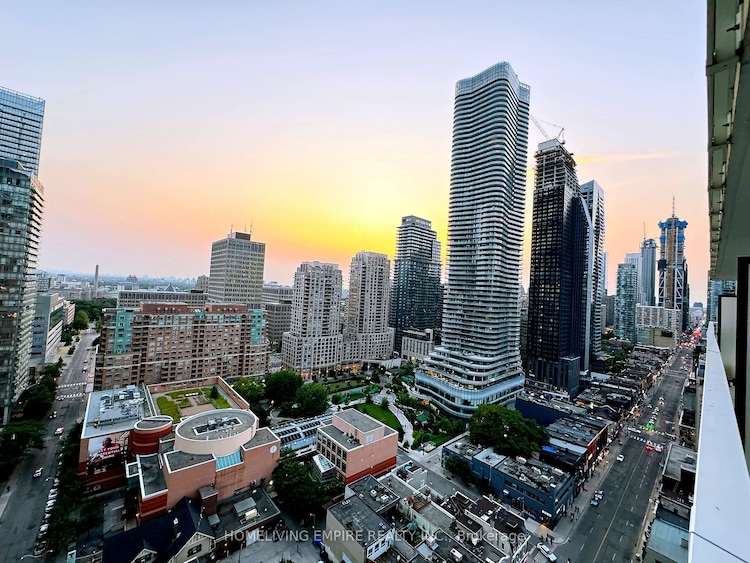 501 Yonge St, Toronto, Ontario, Bay Street Corridor