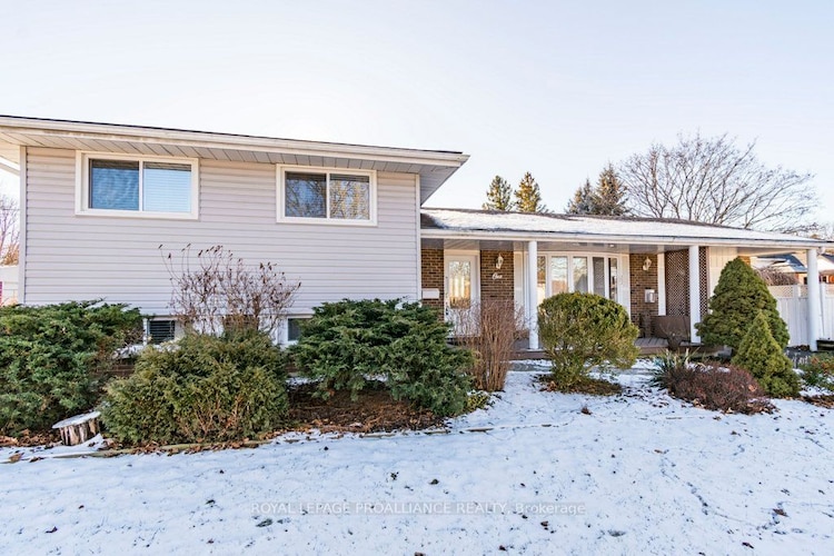 1 Stavebank Rd, Belleville, Ontario, 