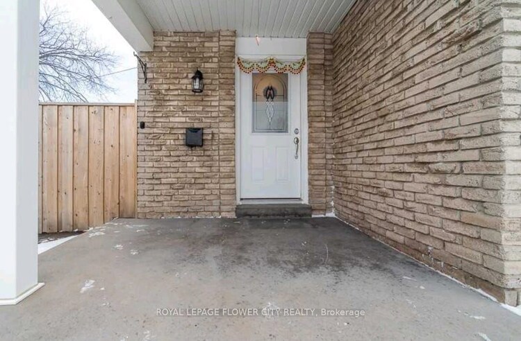 21 Bruce Beer Dr, Brampton, Ontario, Madoc