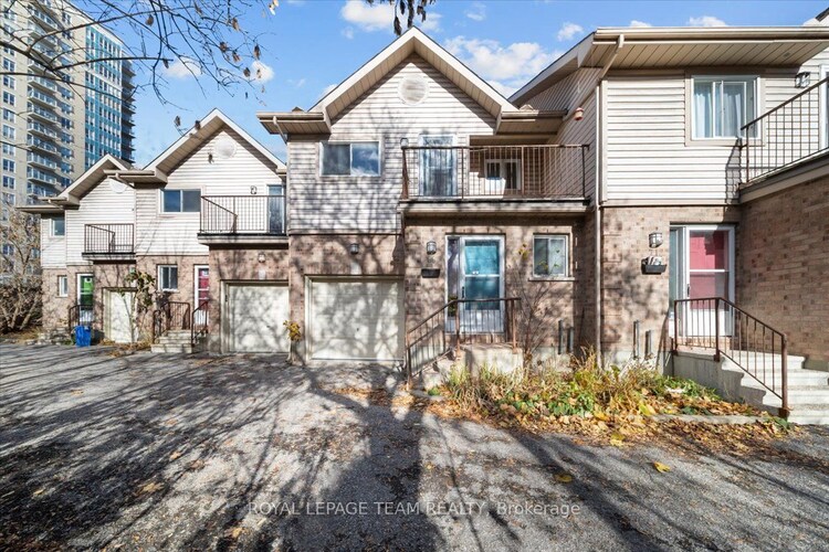 73 Carillon St, Vanier and Kingsview Park, Ontario, 3402 - Vanier