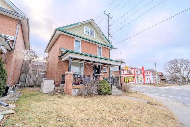 240 Division St, Oshawa, Ontario, O'Neill