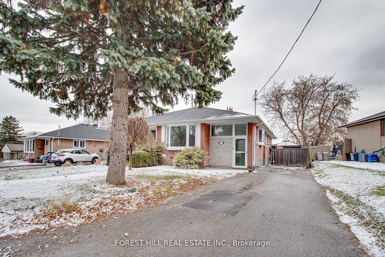 67 Longford Dr, Newmarket, Ontario, Bristol-London