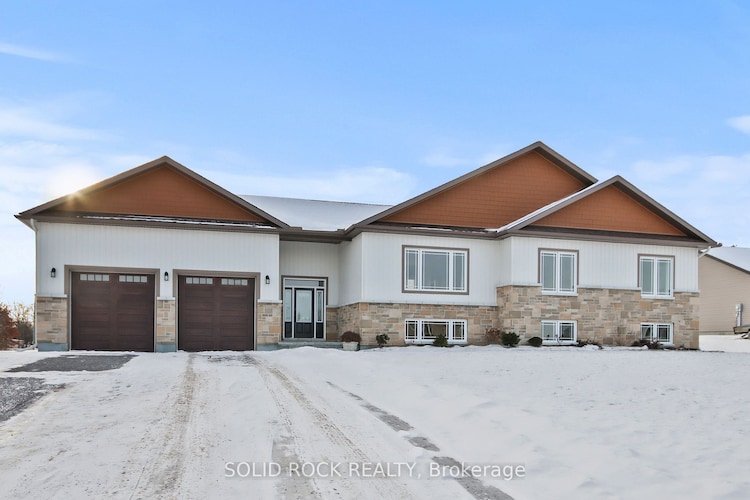 215 Owen Lucas St, McNab/Braeside, Ontario, 551 - Mcnab/Braeside Twps