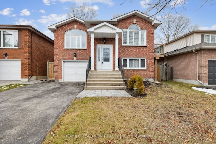 56 Kintyre St, Clarington, Ontario, Courtice