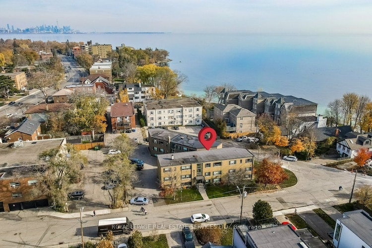 8 Lake Shore Dr, Toronto, Ontario, Mimico