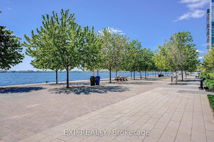 39 Queens Quay E, Toronto, Ontario, Waterfront Communities C8