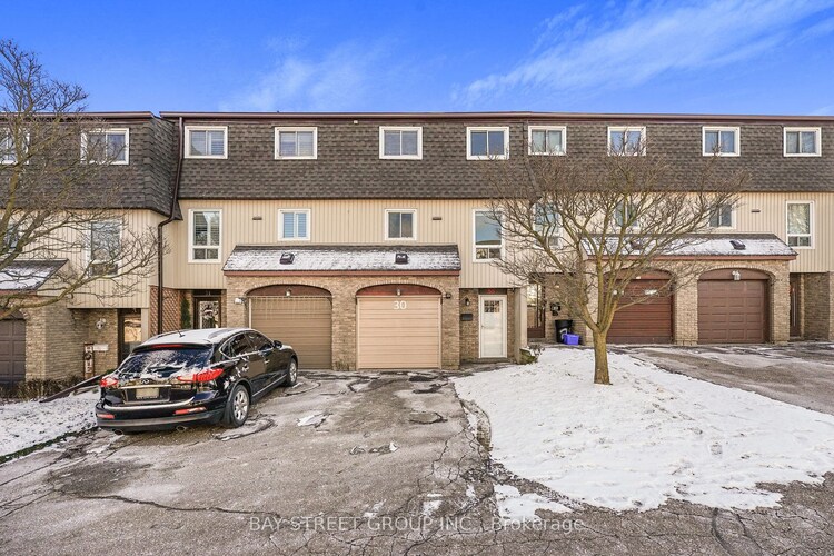 80 Old Country Dr, Kitchener, Ontario, 