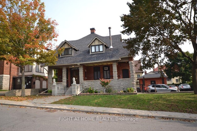 17 Marlborough Ave, Lower Town - Sandy Hill, Ontario, 4004 - Sandy Hill