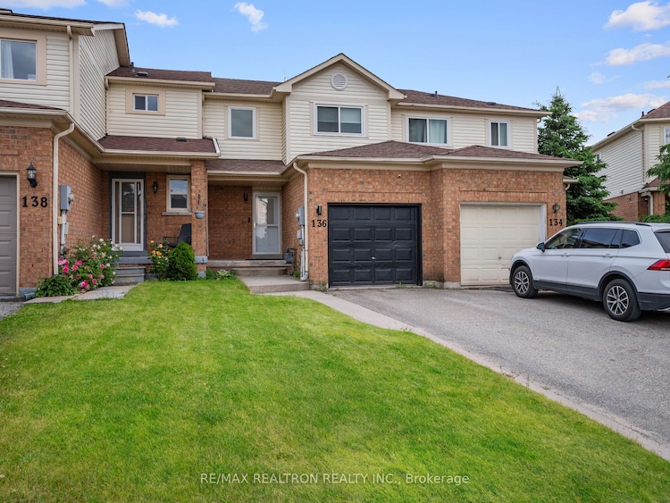 136 Pickett Cres, Barrie, Ontario, Painswick North